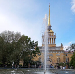 САНКТ-ПЕТЕРБУРГ В ЛУЧАХ ПОБЕДЫ